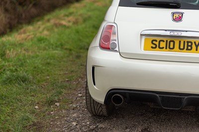 Lot 27 - 2010 Fiat Abarth 500