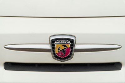 Lot 27 - 2010 Fiat Abarth 500