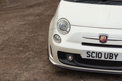 Lot 27 - 2010 Fiat Abarth 500