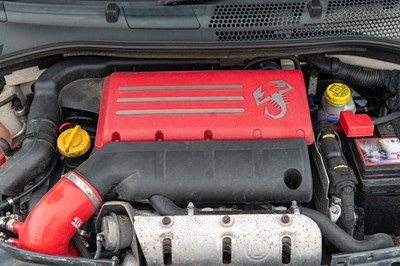 Lot 27 - 2010 Fiat Abarth 500