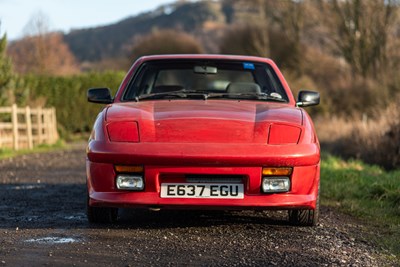 Lot 6 - 1987 Quantum Saloon