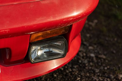 Lot 6 - 1987 Quantum Saloon