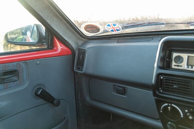 Lot 6 - 1987 Quantum Saloon