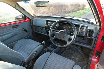 Lot 6 - 1987 Quantum Saloon