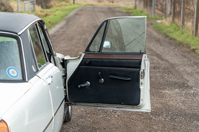 Lot 5 - 1976 Rover P6 2200SE