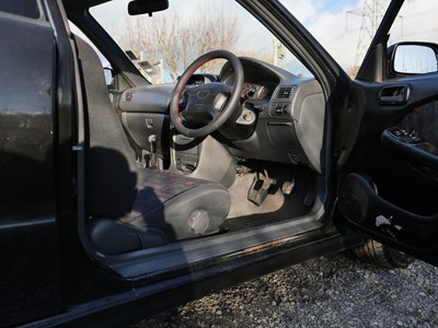 Lot 40 - 1999 Toyota Corolla G6R