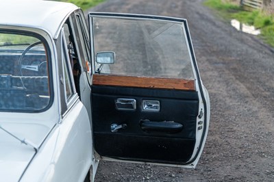 Lot 90 - 1972 Triumph 2500 MK2