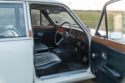 Lot 90 - 1972 Triumph 2500 MK2