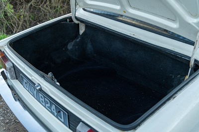Lot 90 - 1972 Triumph 2500 MK2