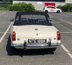 Lot 50 - 1972 MGB Roadster