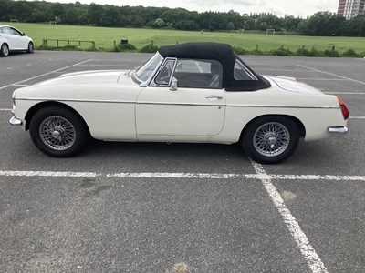 Lot 50 - 1972 MGB Roadster