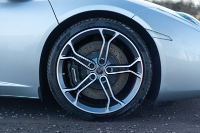 Lot 1 - 2012 McLaren MP4 12C