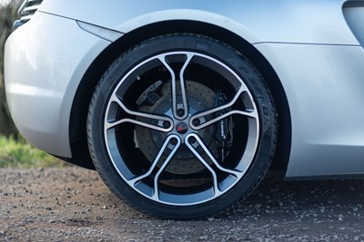 Lot 1 - 2012 McLaren MP4 12C