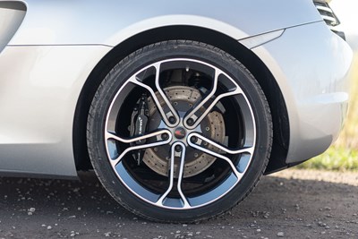 Lot 1 - 2012 McLaren MP4 12C
