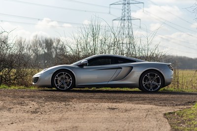 Lot 1 - 2012 McLaren MP4 12C