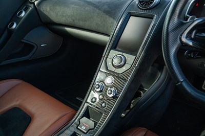 Lot 1 - 2012 McLaren MP4 12C