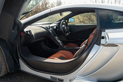 Lot 1 - 2012 McLaren MP4 12C