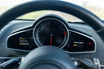 Lot 1 - 2012 McLaren MP4 12C