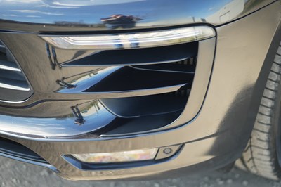 Lot 29 - 2015 Porsche Macan S S-A