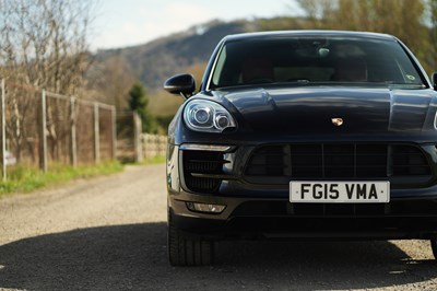 Lot 29 - 2015 Porsche Macan S S-A