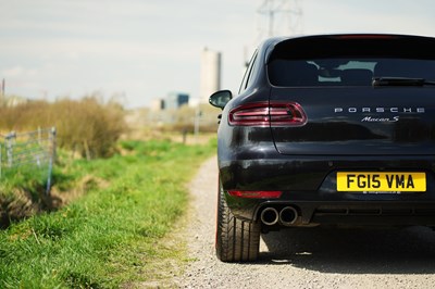 Lot 29 - 2015 Porsche Macan S S-A