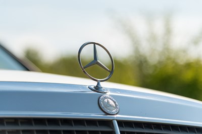 Lot 39 - 1993 Mercedes Benz 320 CE Cabriolet
