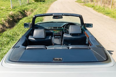 Lot 39 - 1993 Mercedes Benz 320 CE Cabriolet