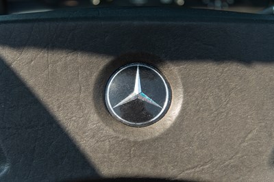 Lot 39 - 1993 Mercedes Benz 320 CE Cabriolet