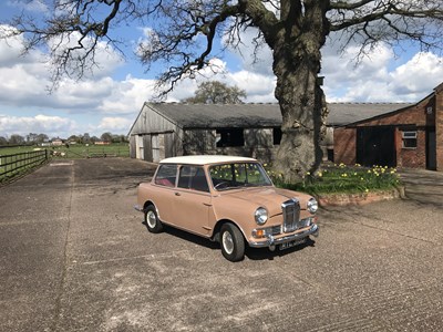Lot 54 - 1966 Riley Elf MKII