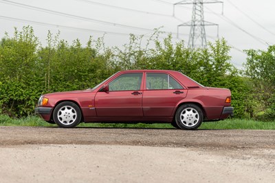 Lot 40 - 1993 Mercedes 190E Sportline