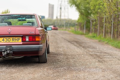 Lot 40 - 1993 Mercedes 190E Sportline