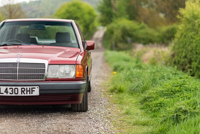 Lot 40 - 1993 Mercedes 190E Sportline