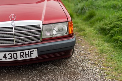 Lot 40 - 1993 Mercedes 190E Sportline