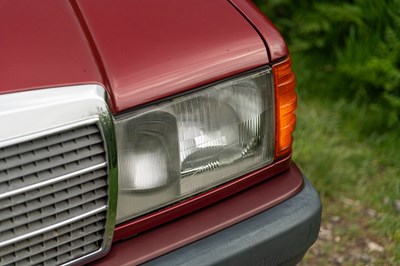 Lot 40 - 1993 Mercedes 190E Sportline