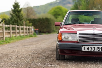 Lot 40 - 1993 Mercedes 190E Sportline