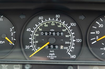 Lot 40 - 1993 Mercedes 190E Sportline