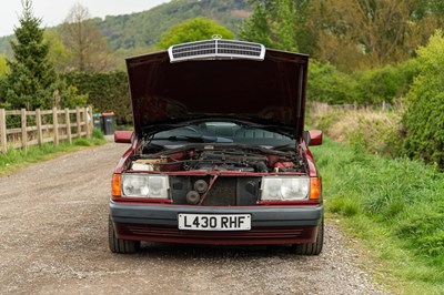 Lot 40 - 1993 Mercedes 190E Sportline