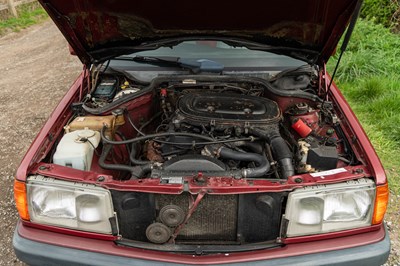 Lot 40 - 1993 Mercedes 190E Sportline