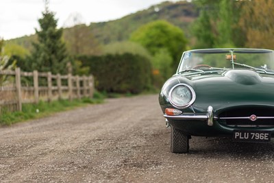 Lot 50 - 1967 Jaguar E-Type 4.2 Roadster
