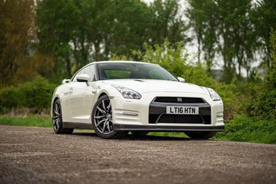 Lot 55 - 2016 Nissan R35 GT-R Recaro