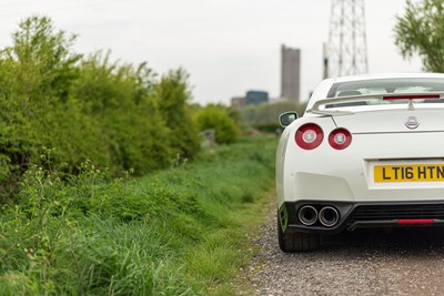 Lot 55 - 2016 Nissan R35 GT-R Recaro