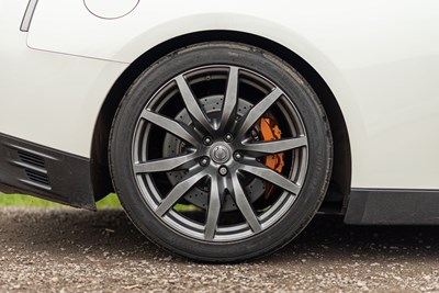 Lot 55 - 2016 Nissan R35 GT-R Recaro