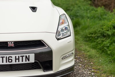 Lot 55 - 2016 Nissan R35 GT-R Recaro