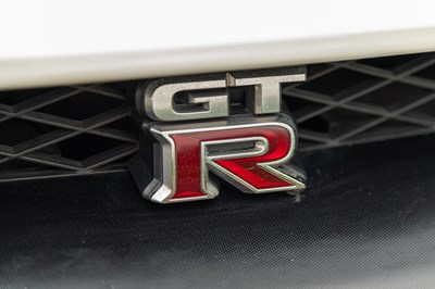 Lot 55 - 2016 Nissan R35 GT-R Recaro