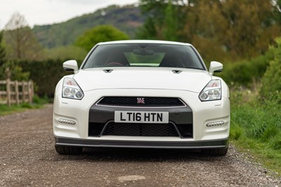 Lot 55 - 2016 Nissan R35 GT-R Recaro