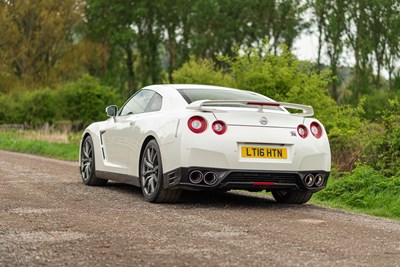 Lot 55 - 2016 Nissan R35 GT-R Recaro