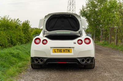 Lot 55 - 2016 Nissan R35 GT-R Recaro