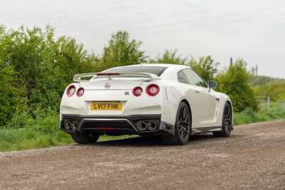 Lot 56 - 2017 Nissan R35 GT-R Recaro