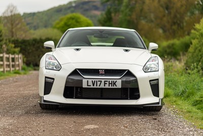 Lot 56 - 2017 Nissan R35 GT-R Recaro
