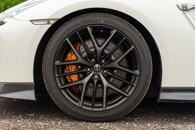Lot 56 - 2017 Nissan R35 GT-R Recaro